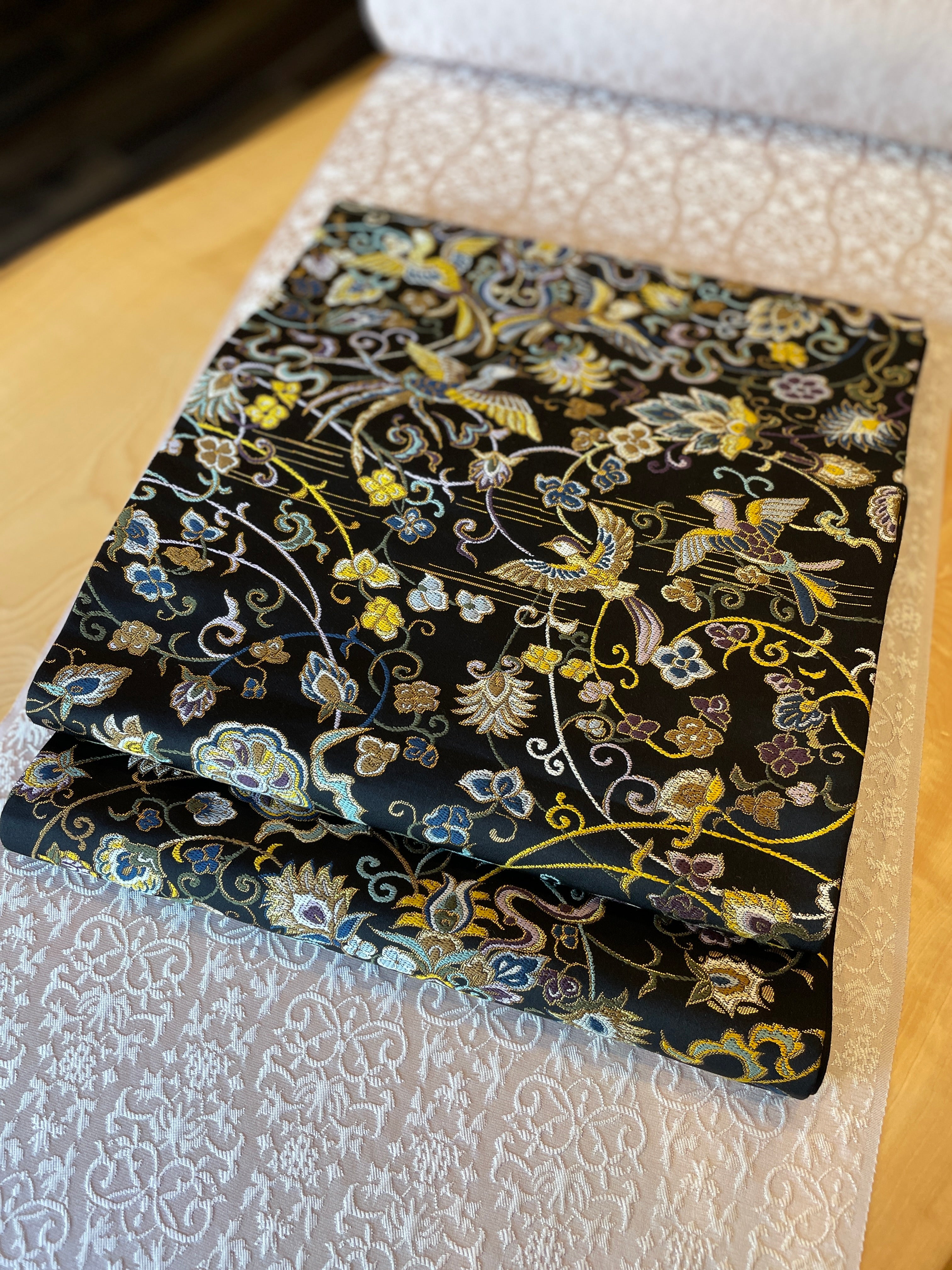 白綾苑大庭 正絹袋帯（芯入れ仕立て付き） – KIMONO SUZUKI