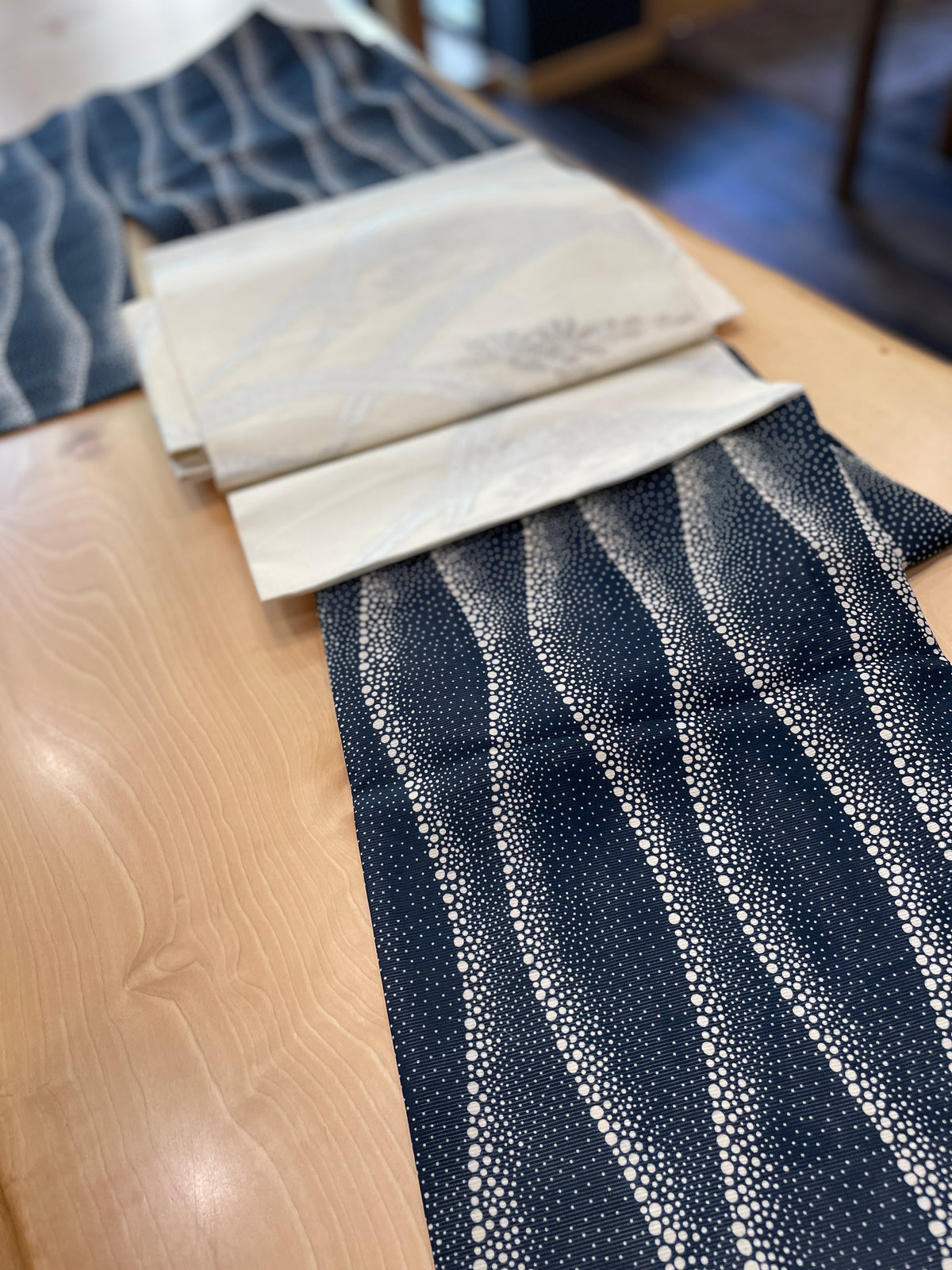 正絹夏小紋（絽） 単衣仕立て — Tatewaku Komon Kimono｜Heritage Collection