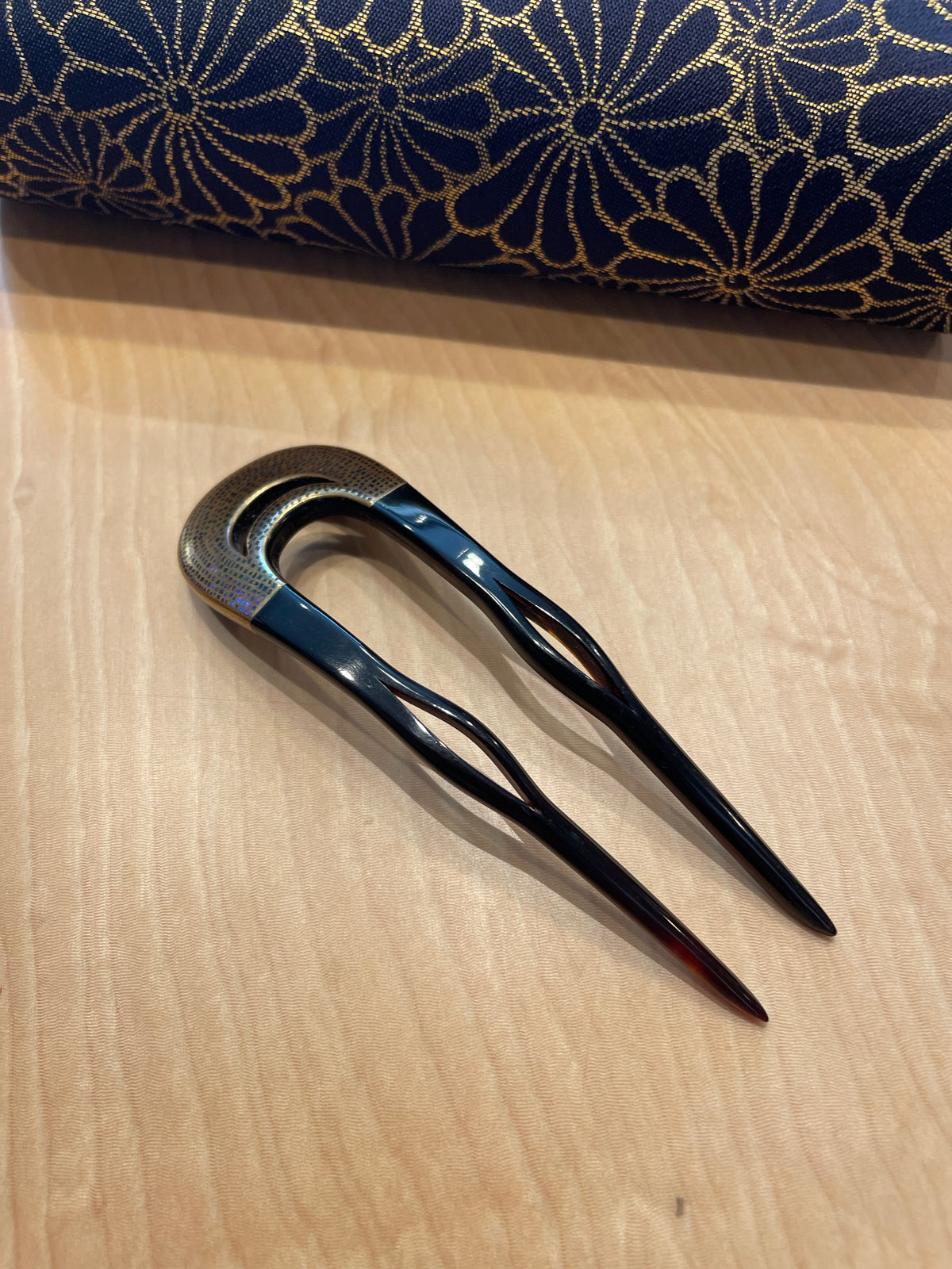 螺鈿細工べっ甲簪（二股タイプ） — Women's KANZASHI｜Heritage Collection