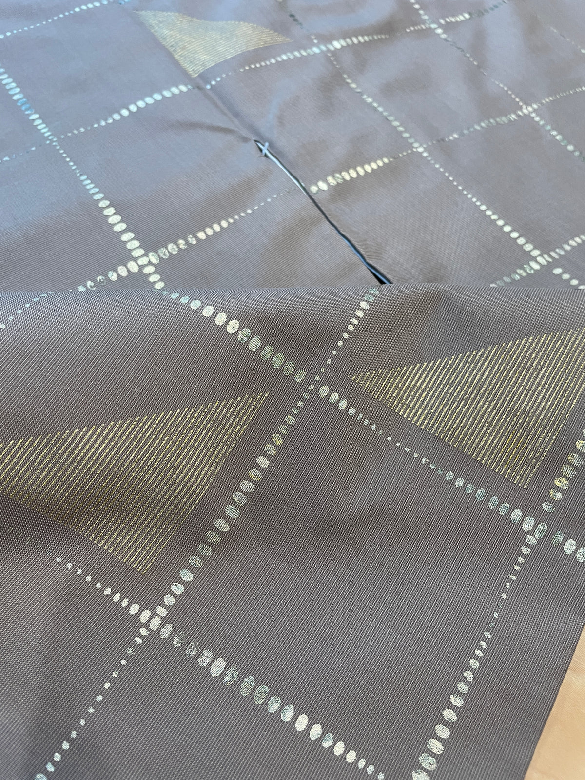 正絹お召訪問着「金彩」 袷衣仕立て — Kinsai Omeshi Kimono｜Heritage Collection