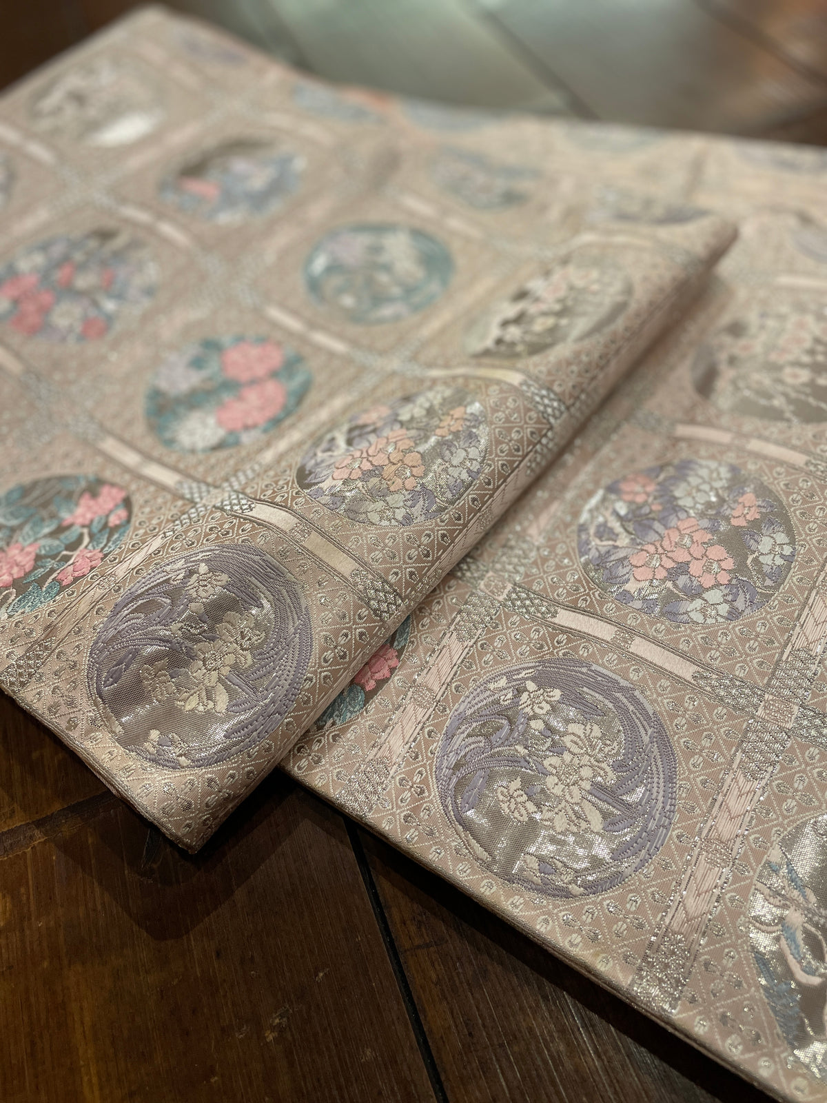 正絹袋帯/円に季節の花  — Women's OBI｜Heritage Collection