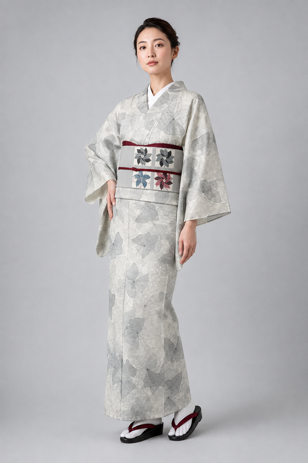 正絹小紋着物（手描き/蝶柄） 袷仕立て — KomonKimono｜Heritage Collection